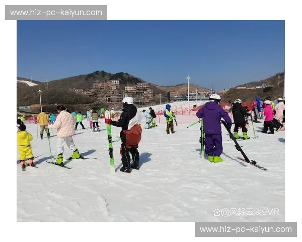 雪中稳护,尽享锋芒——专业滑雪护膝,让每一次下坡都安心 雪中稳护,尽享锋芒——专业滑雪护膝,让每一次下坡都安心